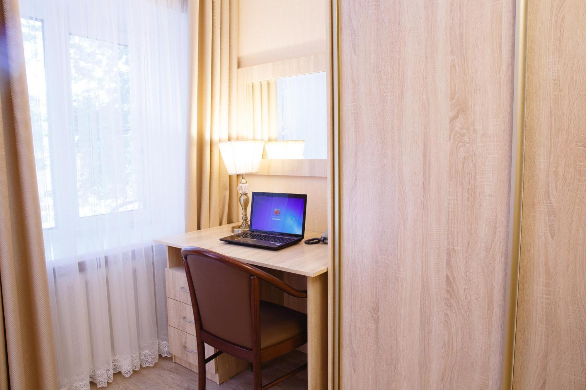 Apart-Hotel Vegus Oral Buitenkant foto